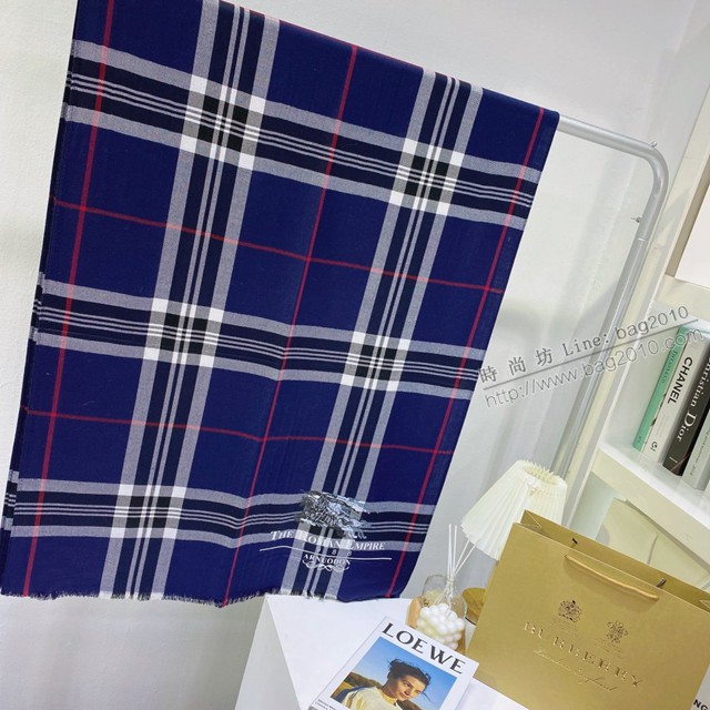 Burberry經典寬格混紡大規格披肩經典格子披肩圍巾 巴寶莉2021新款女士棉絨圍巾  mmj1321
